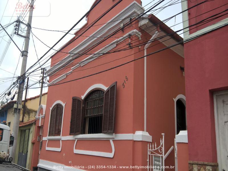 Casa a Venda no Centro em Resende