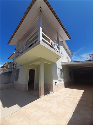 Casa à Venda