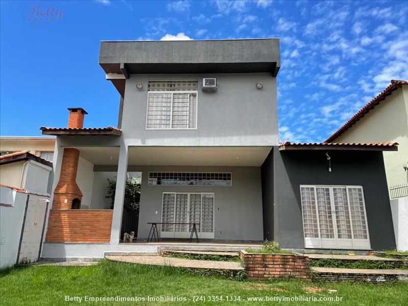 Casa a Venda no Jardim Brasília 2 em Resende