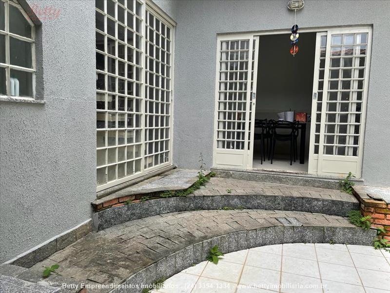 Casa a Venda no Jardim Brasília 2 em Resende