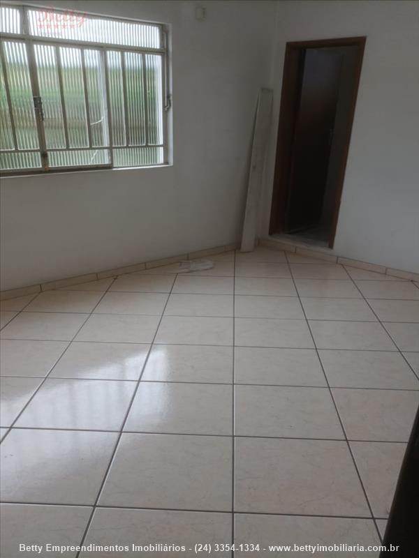 Casa para Alugar no Jardim Tropical em Resende