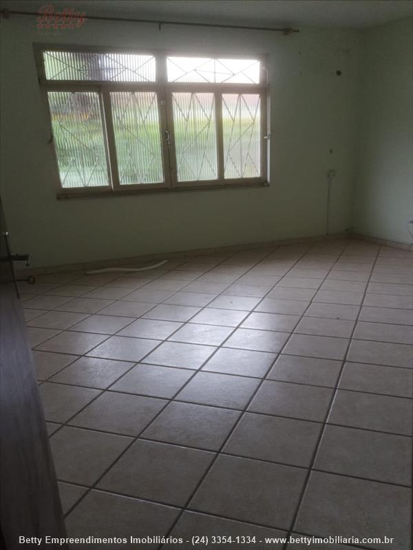 Casa para Alugar no Jardim Tropical em Resende