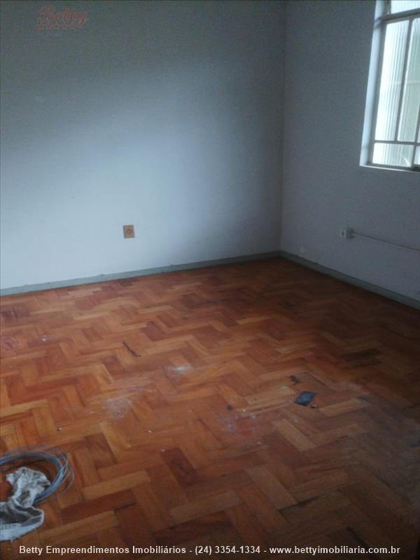 Casa para Alugar no Jardim Tropical em Resende