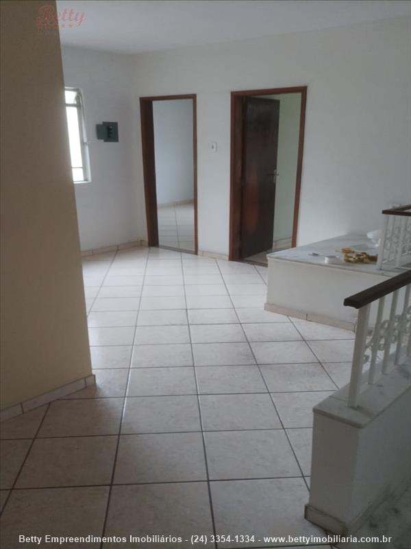 Casa para Alugar no Jardim Tropical em Resende