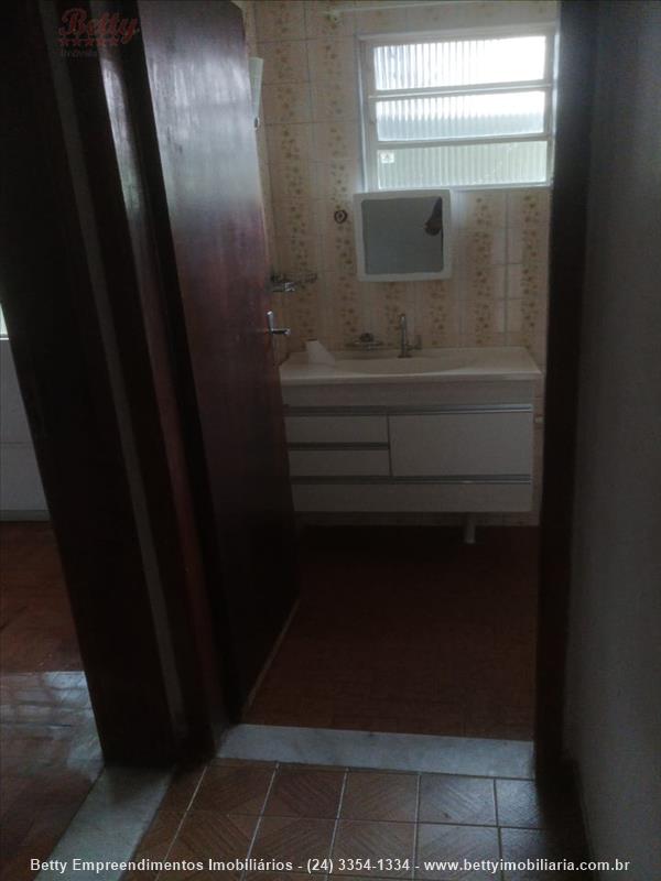 Casa para Alugar no Jardim Tropical em Resende