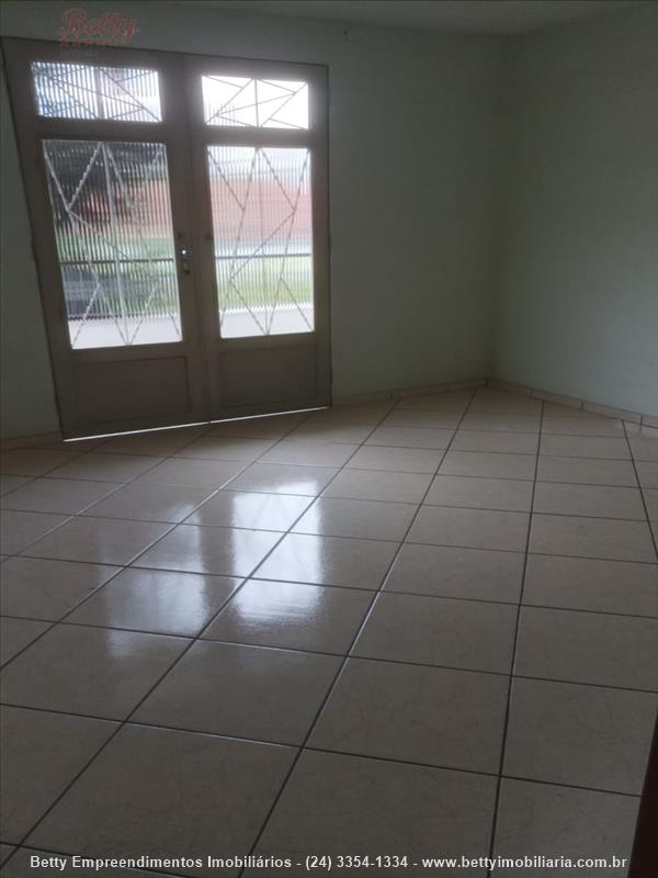 Casa para Alugar no Jardim Tropical em Resende