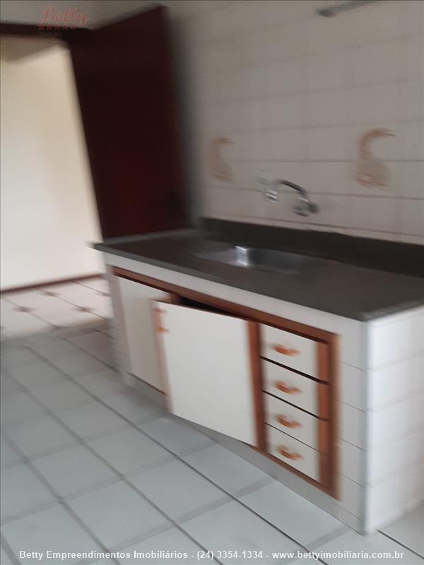 Apartamento a Venda no Comercial em Resende