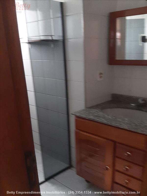 Apartamento a Venda no Comercial em Resende
