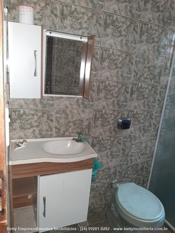 Casa a Venda no Eucaliptal em Resende