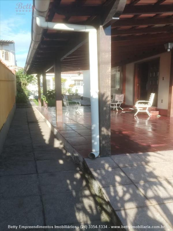 Casa a Venda no Montese em Resende - Foto do Imvel